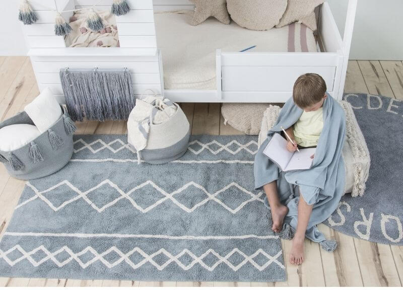 Предназначение ковра для детской комнаты